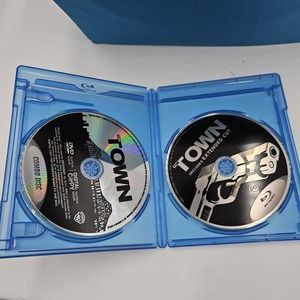 The Town Crime Thriller Blu-Ray DVD Digital Copy Rated R